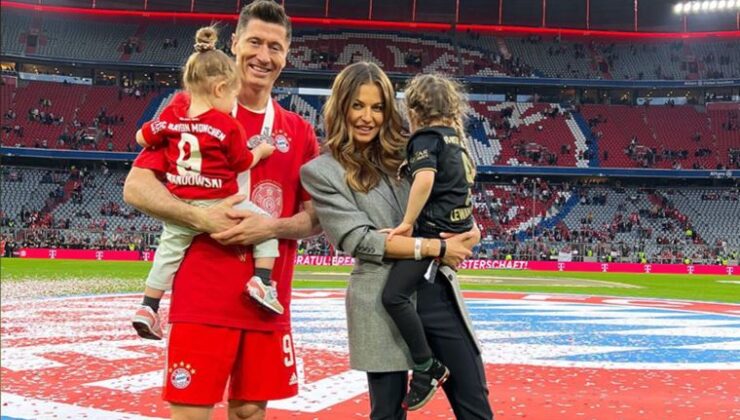 Barcelona’yla anlaşmak üzere olan Robert Lewandowski, ailesiyle birlikte Türkiye’ye geldi