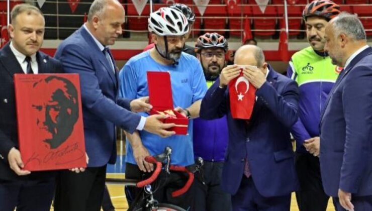 Samsun’da sağanağa rağmen 19 Mayıs coşkusu