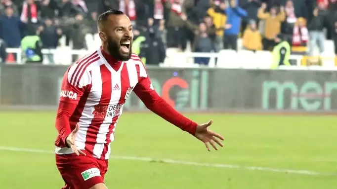 Yasin Öztekin Samsunspor ile yollarını ayırdı