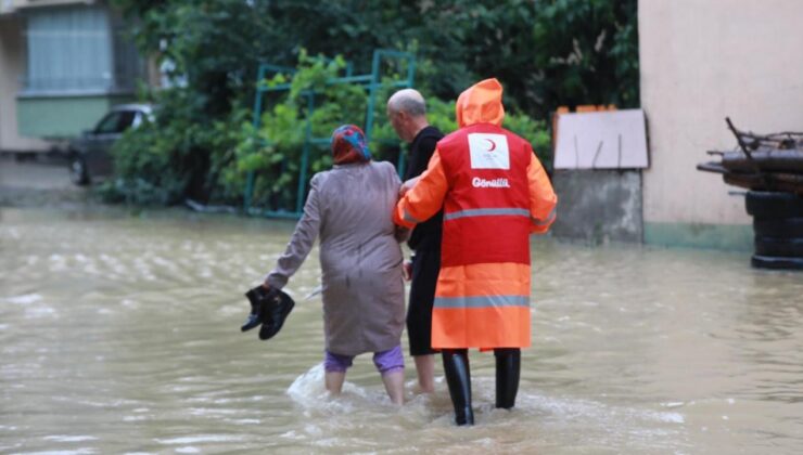 Batı Karadeniz’de 11 vatandaş tahliye edildi