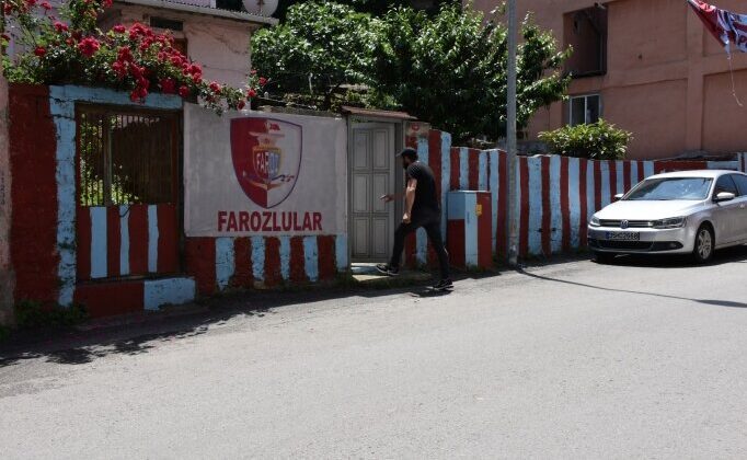 Faroz Mahallesi şampiyon Trabzonspor’un renkleriyle boyandı!