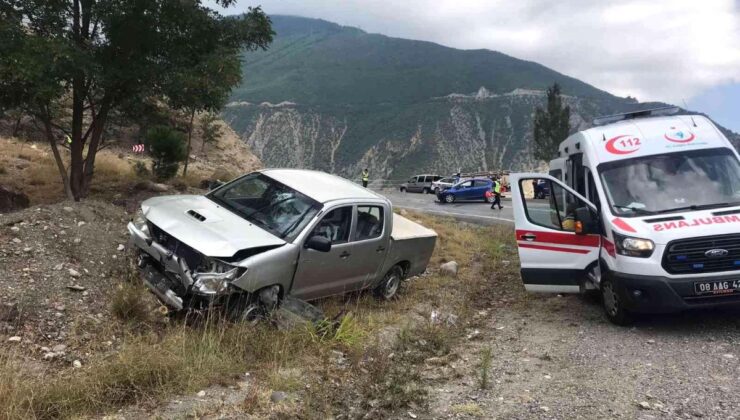 Artvin’de trafik kazası: 4 yaralı