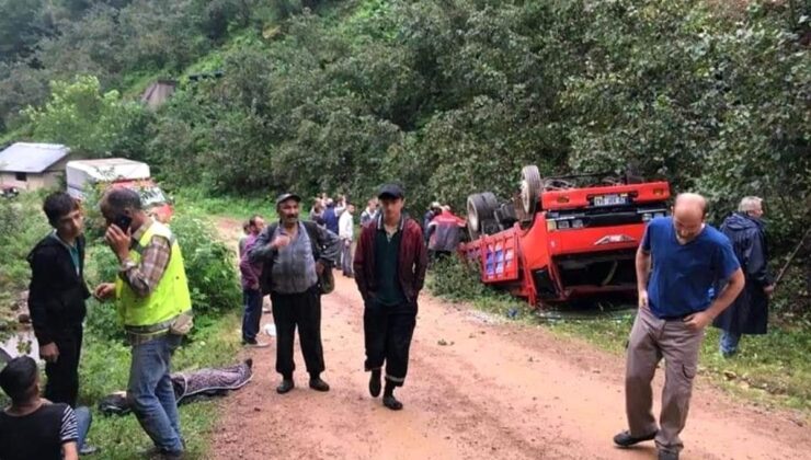 Fındık işçilerini taşıyan kamyon şarampole yuvarlandı: 13 yaralı