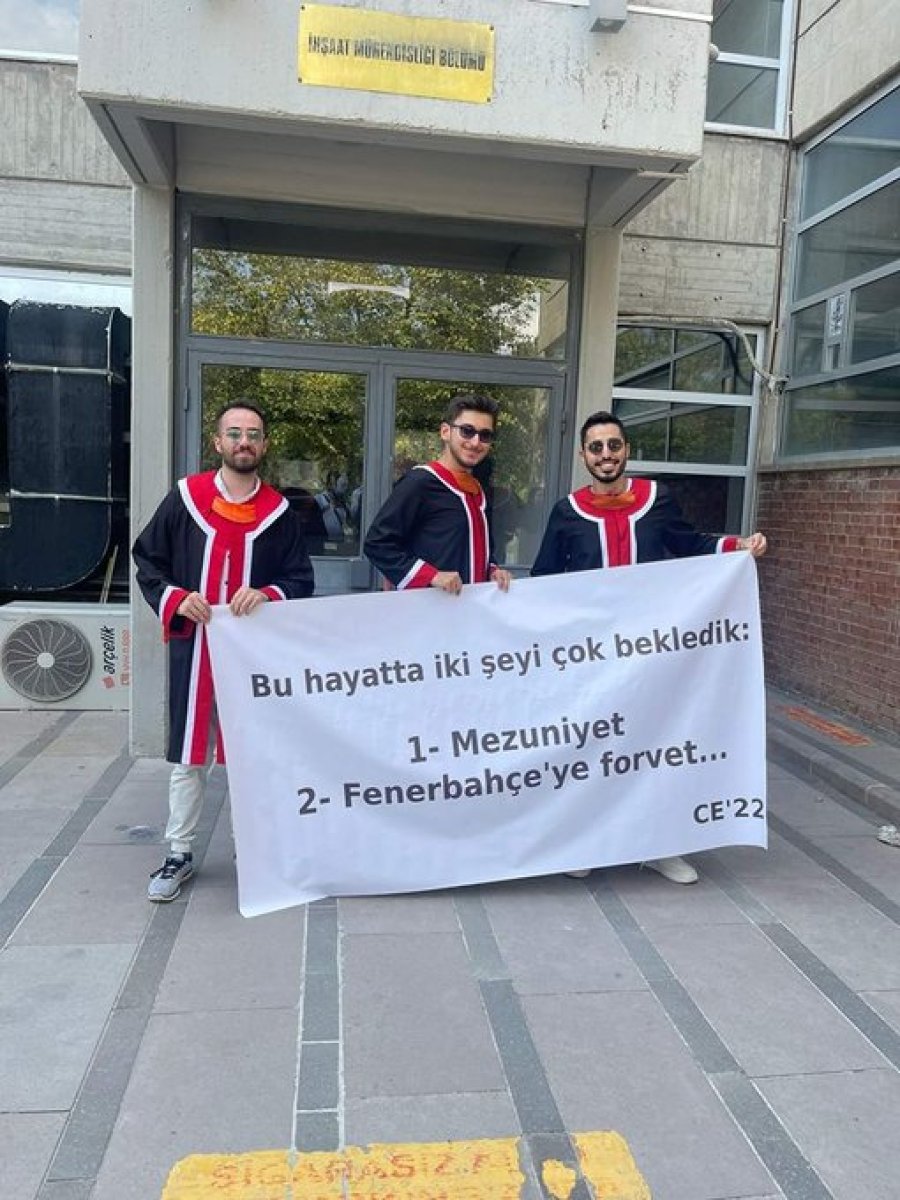 odtude acilan pankartlar dikkat cekti 23