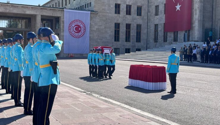 CHP’li Pekşen için TBMM’de tören