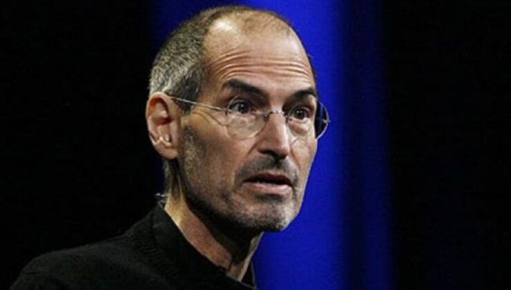 Steve Jobs’ın kızı iPhone 14’ü tiye aldı