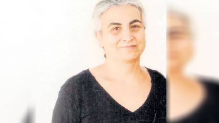 Aysel Tuğluk tahliye ediliyor