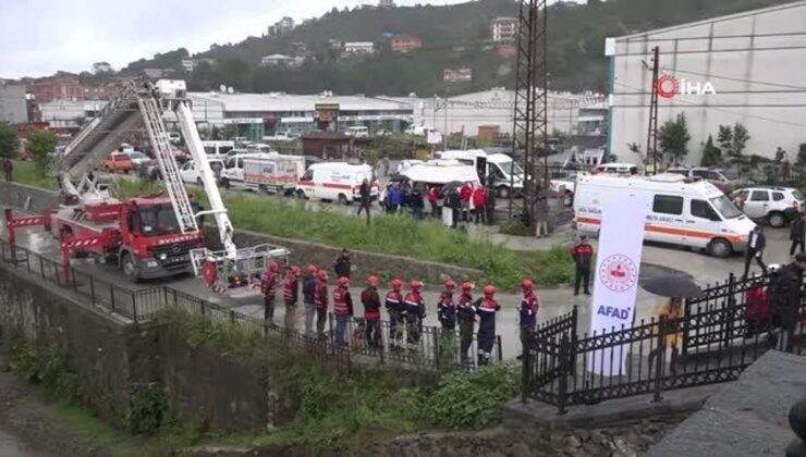 Trabzon’da düzenlenen ‘Sel, Taşkın, Kayıp Arama-Kurtarma Tatbikatı” gerçeğini aratmadı