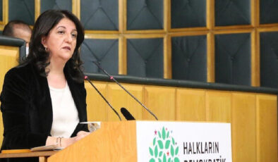 AK Parti’nin ‘Türkiye Yüzyılı’ vizyonunu eleştiren HDP’li Buldan tutuklu HDP’lilere özgürlük istedi