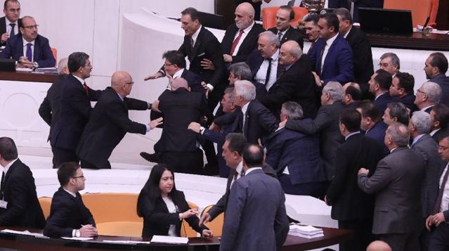 İYİ Parti, AK Partili vekil için ‘cinayete tam teşebbüsten’ suç duyurusunda bulunacak