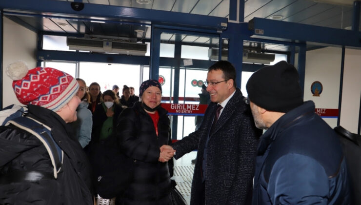 Kahramanmaraş merkezli depremlerin ardından yaraları saran sağlıkçılar Trabzon’a döndü