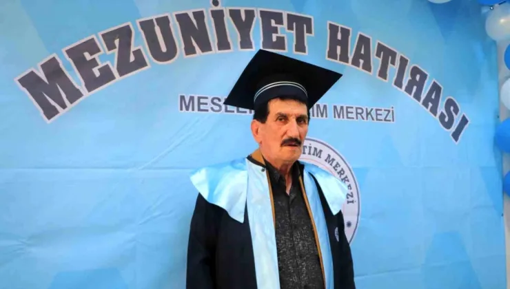 72 yaşındaki emekli komiser lise diploması aldı