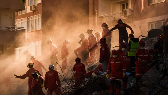 Fatih Altaylı: “Deprem yardımlarını ödemeyen ‘şerefsizlerin’ isimleri gizli tutuluyor”