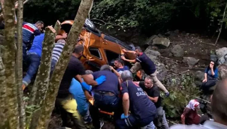 Ortalık savaş alanına döndü… Giresun’da trafik kazası: 1 ölü, 4 yaralı