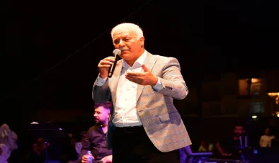 Rahatsızlığını atlatan Prof. Hatipoğlu festivale katıldı 