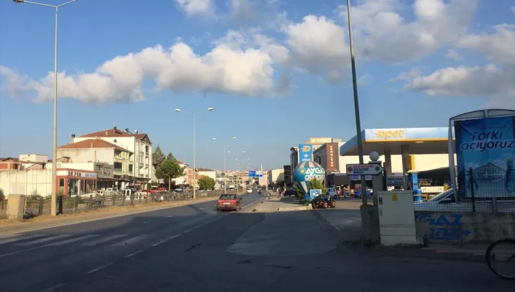 Samsun’da otomobilin çarptığı anne ve çocuk ağır yaralandı