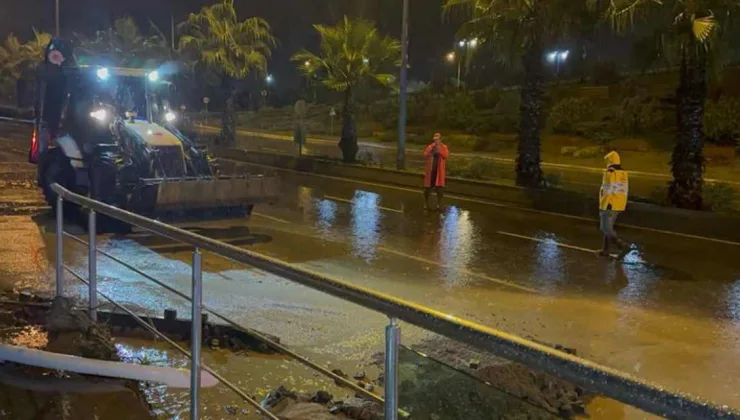 Samsun’da şiddetli sağanak nedeniyle okullar tatil edildi