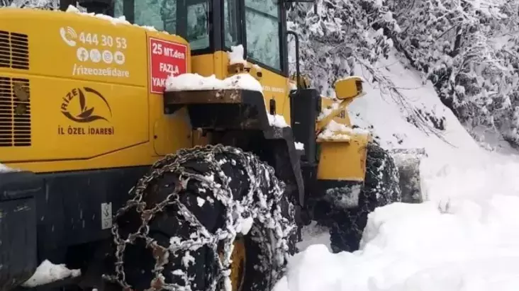 Rize’de Yoğun Kar Yağışı Mağdurları Kurtarıldı